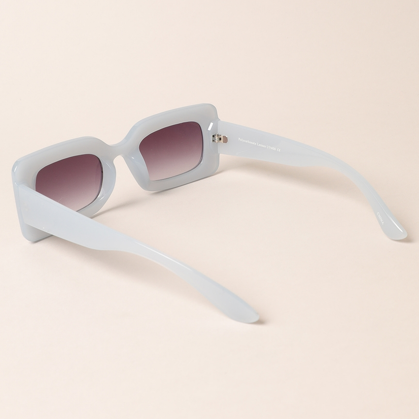 Bold Rectangular Sunglasses + sleeve