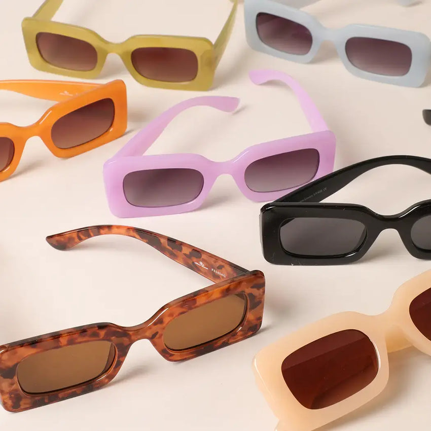 Bold Rectangular Sunglasses + sleeve