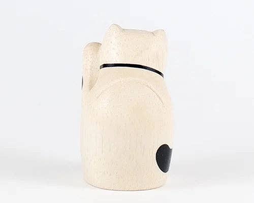 Manekineko (Beckoning Cat)