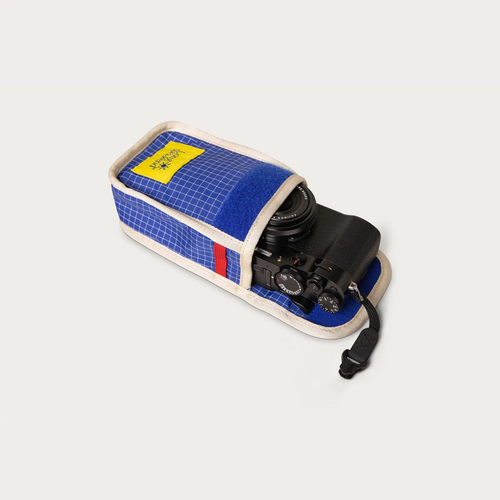 Long Weekend Point and Shoot Camera Pouch [Creme-Multi]